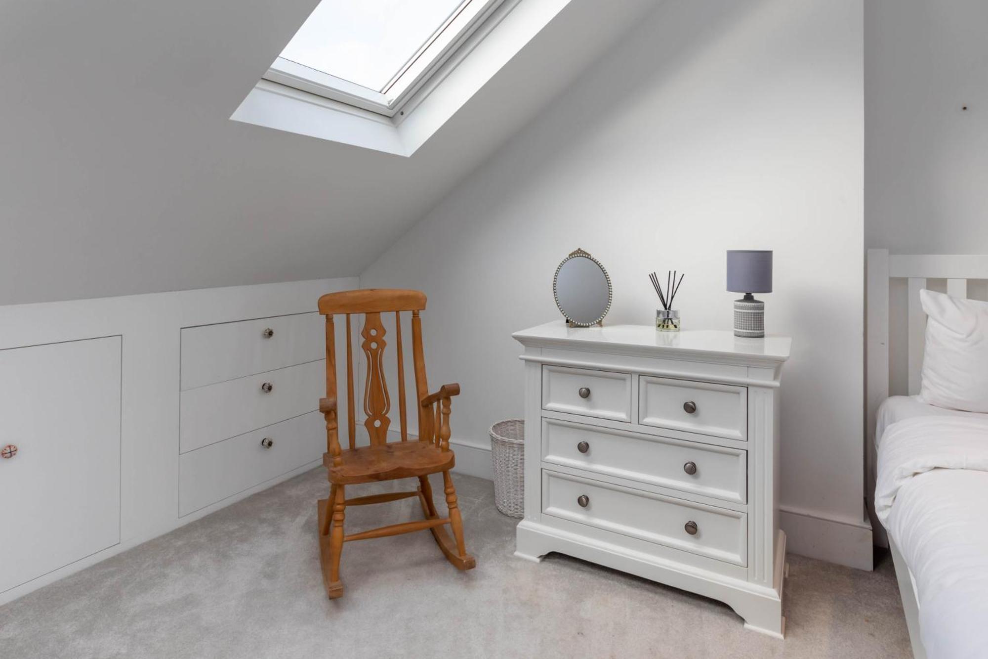 Gorgeous 3 Bedroom In Quaint Southfields * Londra