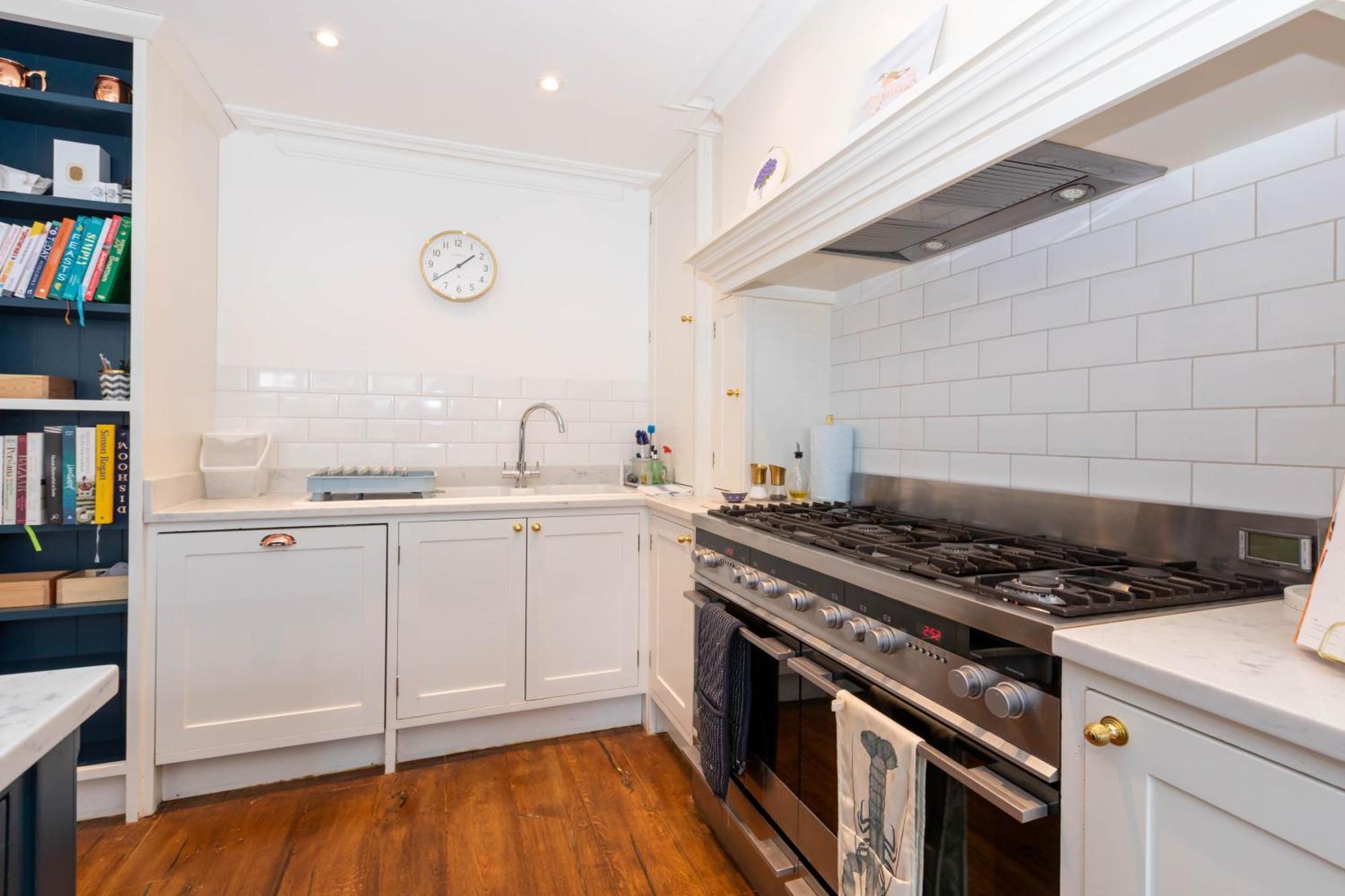 Gorgeous 3 Bedroom In Quaint Southfields