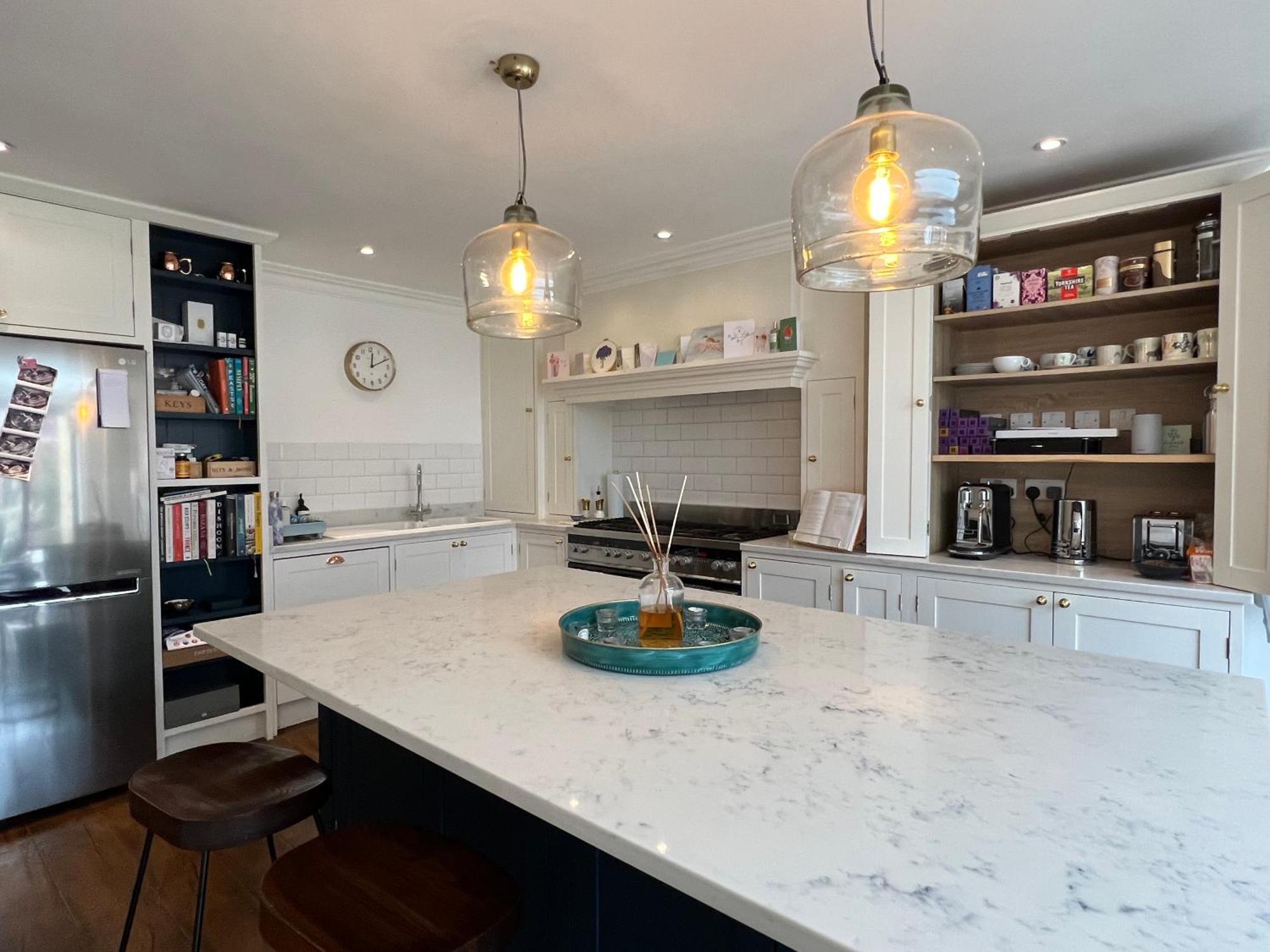 Gorgeous 3 Bedroom In Quaint Southfields Appartamento *
