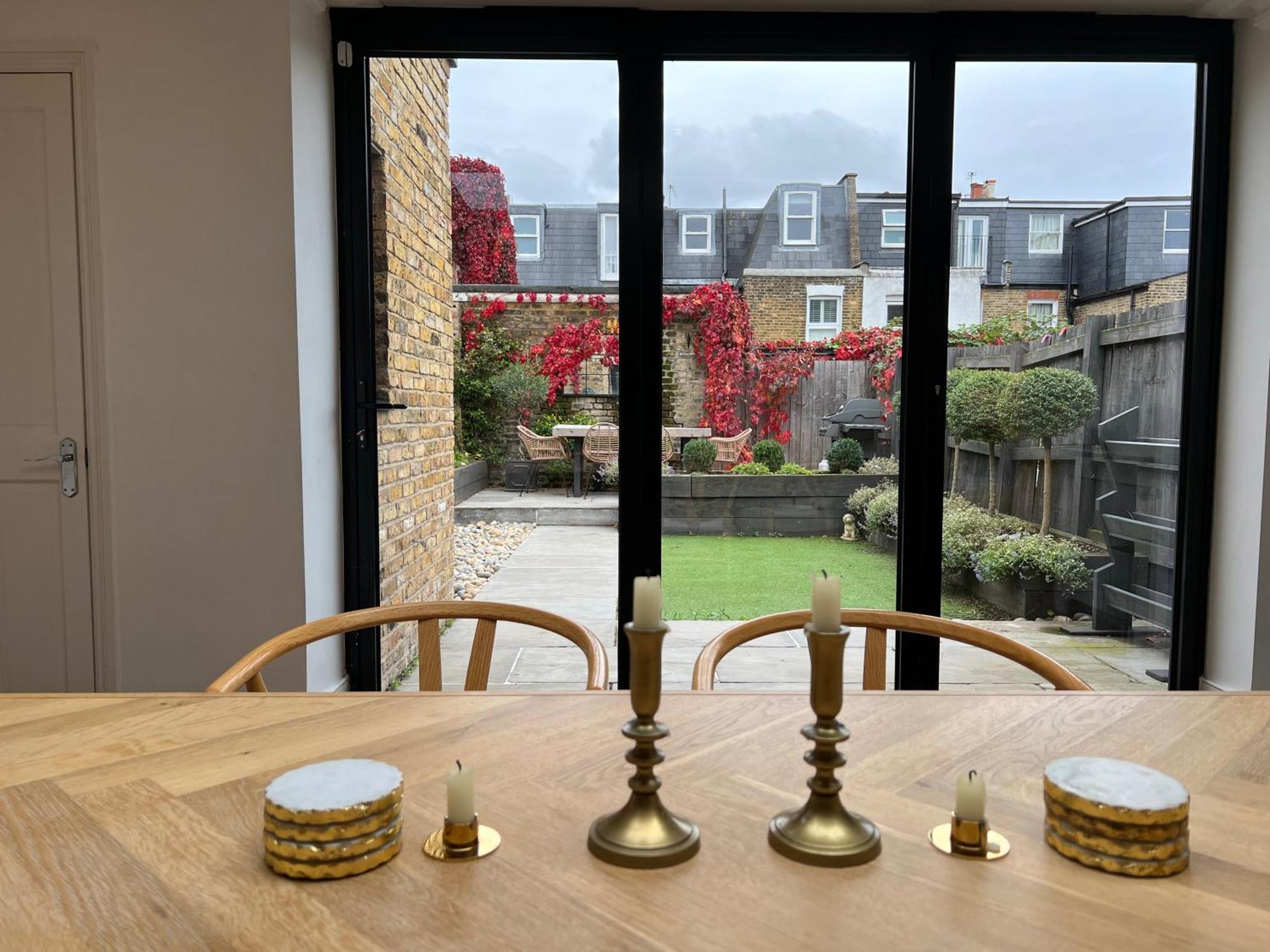 Gorgeous 3 Bedroom In Quaint Southfields