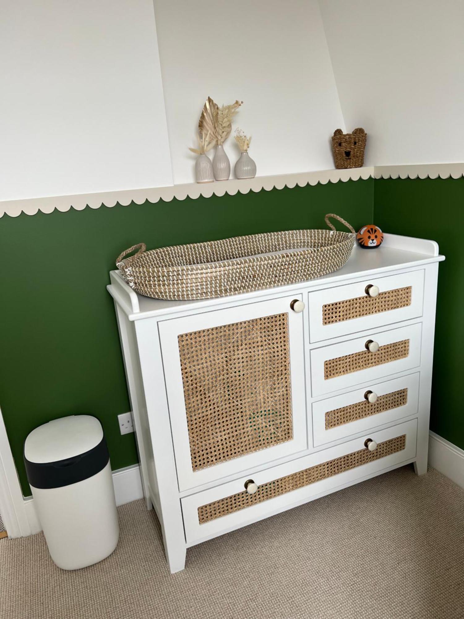Gorgeous 3 Bedroom In Quaint Southfields *